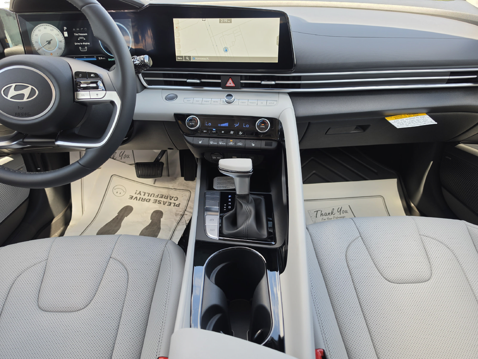New 2026 Hyundai Elantra Limited FWD image 17