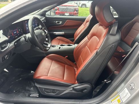 Used 2024 Ford Mustang Premium RWD image 13