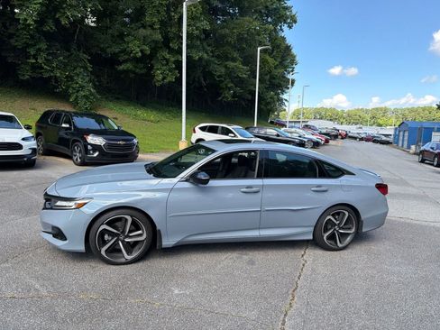 Certified 2022 Honda Accord Sport image 7