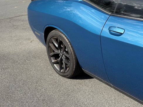 Used 2021 Dodge Challenger SXT w/ Driver Convenience Group image 8