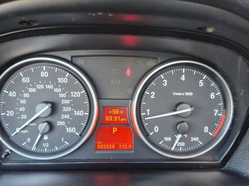 Used 2009 BMW 328i Convertible image 36