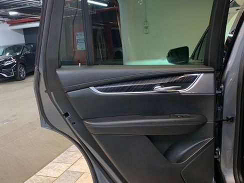 Used 2022 Cadillac XT6 Premium Luxury image 40