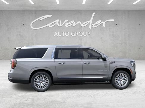 New 2026 GMC Yukon XL Denali w/ Denali Reserve Package AWD/4WD image 5
