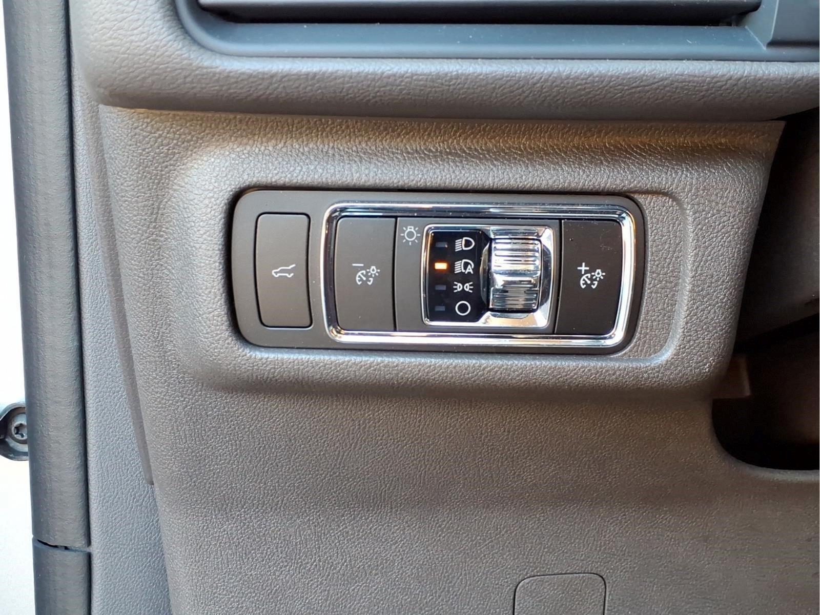 Certified 2023 Lincoln Corsair FWD image 17