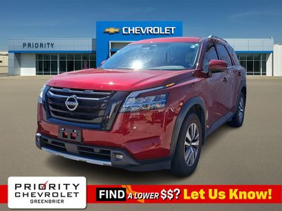 Used 2023 Nissan Pathfinder SL w/ Lighting Package (N92)