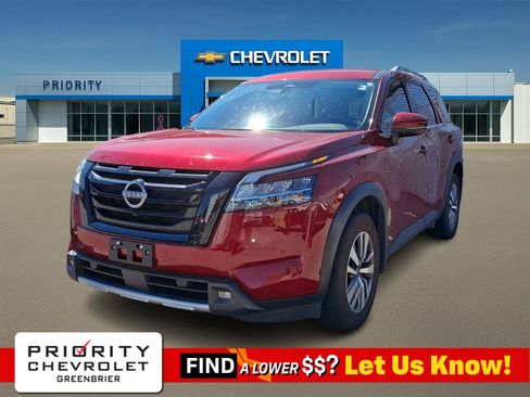 Used 2023 Nissan Pathfinder SL w/ Lighting Package (N92) image 1