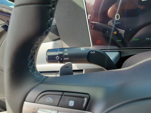 New 2025 Hyundai Sonata Limited image 18