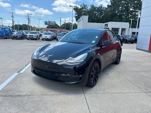 Used 2021 Tesla Model Y Long Range AWD/4WD image 3