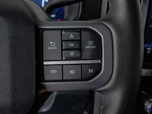 Used 2025 Ford F250 Lariat AWD/4WD image 18