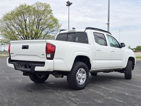 Used 2023 Toyota Tacoma SR AWD/4WD image 14