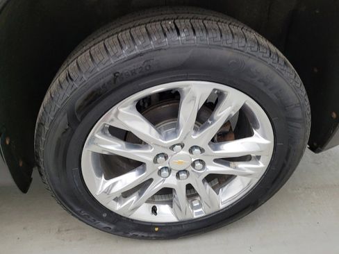 Used 2018 Chevrolet Traverse High Country AWD/4WD image 31