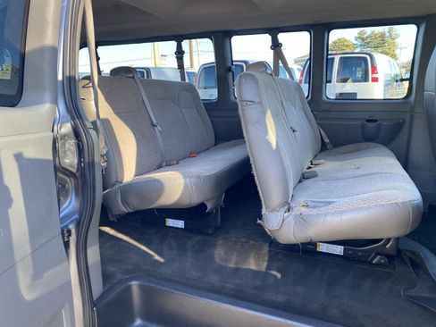 Used 2017 Chevrolet Express 3500 LT w/ LT Preferred Equipment Group image 9