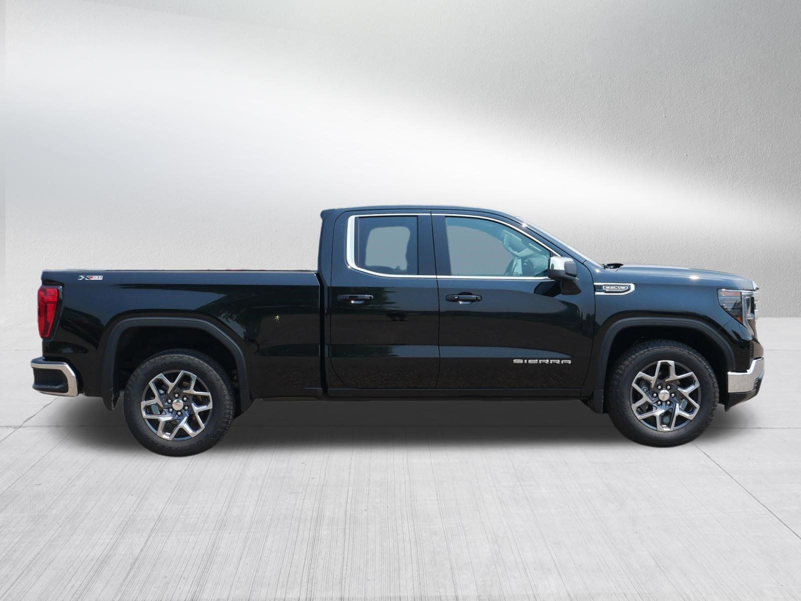 New 2026 GMC Sierra 1500 SLE w/ X31 Off-Road Package AWD/4WD image 6