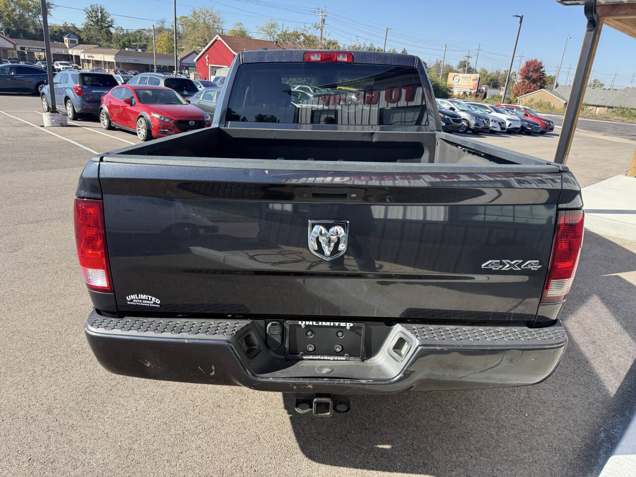 Used 2017 RAM 1500 Express AWD/4WD image 9