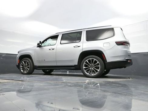 Used 2022 Jeep Wagoneer Series II w/ Premium Group I image 48