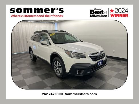 Used 2022 Subaru Outback Premium image 1