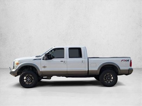 Used 2014 Ford F250 Lariat w/ Lariat Ultimate Package image 5