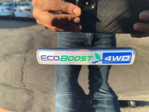 Used 2017 Ford Explorer Platinum image 29