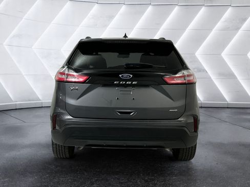 Used 2022 Ford Edge SE AWD/4WD image 5