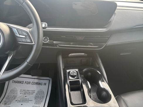 Used 2025 Buick Envision Preferred image 11