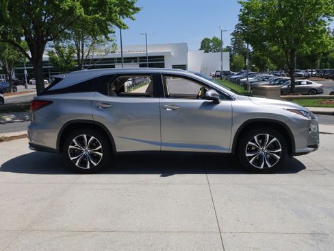Used 2018 Lexus RX 350L FWD image 10