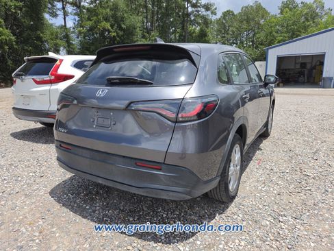 Used 2023 Honda HR-V LX image 7