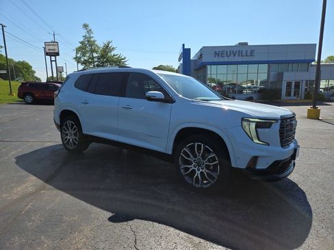 Used 2026 GMC Acadia Denali Ultimate AWD/4WD image 1