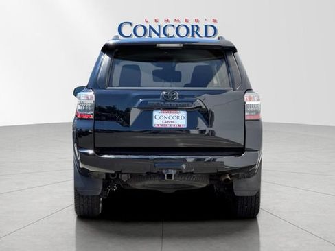 Used 2021 Toyota 4Runner Venture AWD/4WD image 5