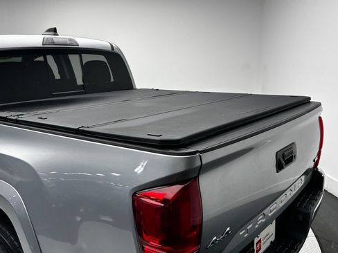 Used 2023 Toyota Tacoma SR5 AWD/4WD image 13