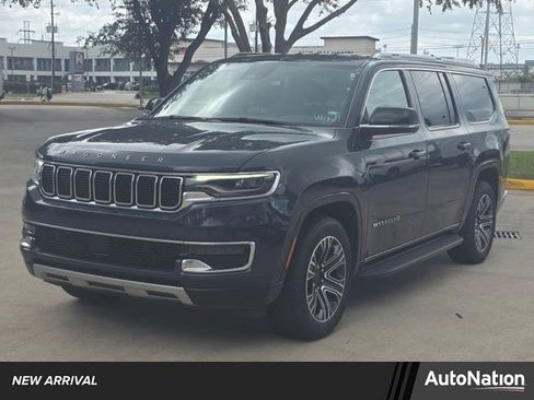 Used 2024 Jeep Wagoneer L Series II image 1