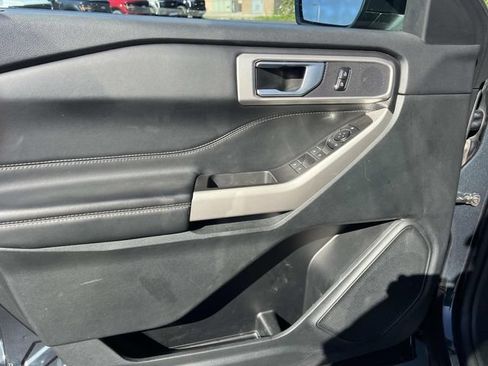 Certified 2024 Ford Explorer XLT AWD/4WD image 17