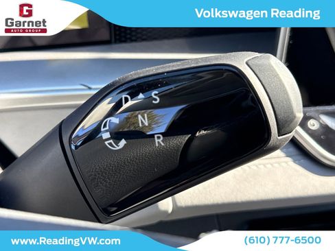 New 2025 Volkswagen Tiguan SE image 14