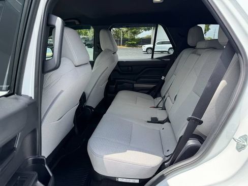Used 2025 Toyota 4Runner SR5 AWD/4WD image 13