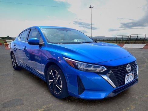 Used 2024 Nissan Sentra SV FWD image 2