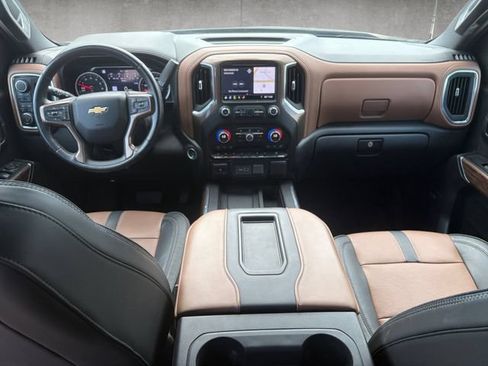 Used 2019 Chevrolet Silverado 1500 High Country w/ Technology Package AWD/4WD image 20