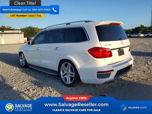 Used 2015 Mercedes-Benz GL 550 4MATIC w/ Driver Assistance Package image 3