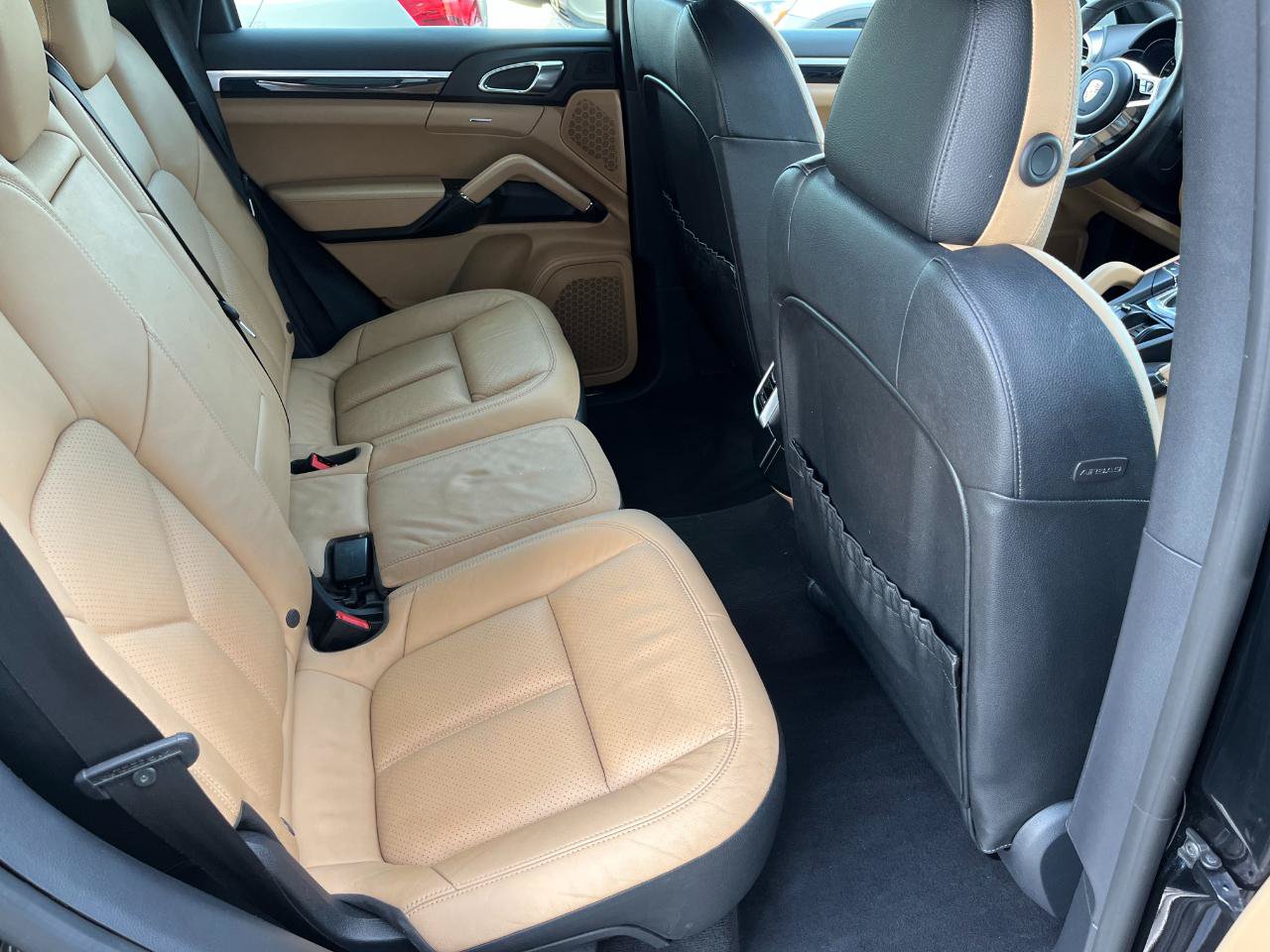 Used 2016 Porsche Cayenne Diesel AWD/4WD image 37