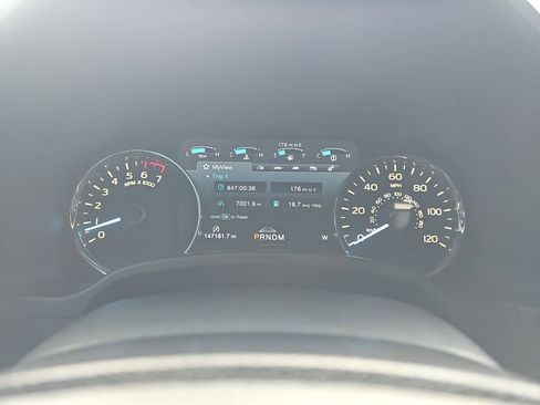 Used 2018 Ford F150 Lariat w/ Equipment Group 502A Luxury AWD/4WD image 23