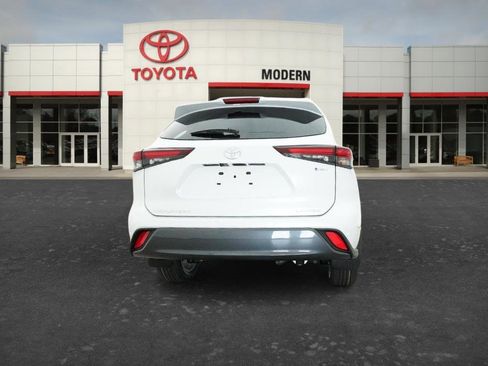 New 2026 Toyota Highlander Limited AWD/4WD image 5