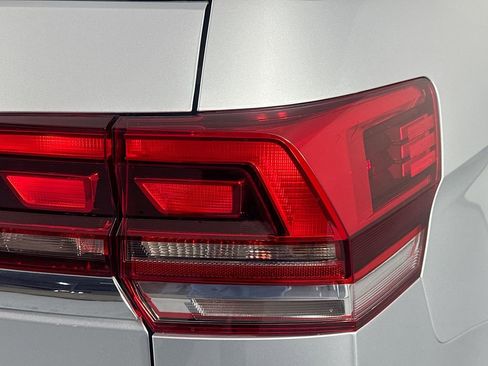 Used 2019 Volkswagen Atlas S image 31