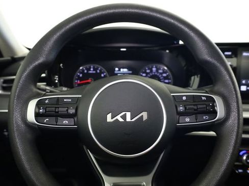 Used 2023 Kia K5 LXS image 16