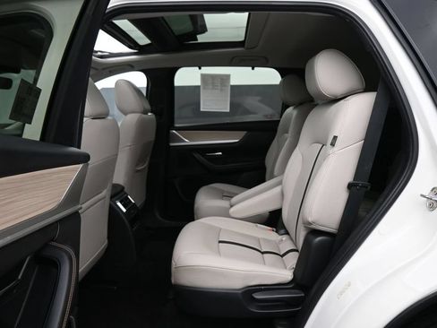 Used 2024 MAZDA CX-90 Plug-In Hybrid w/ Premium Pkg AWD/4WD image 19