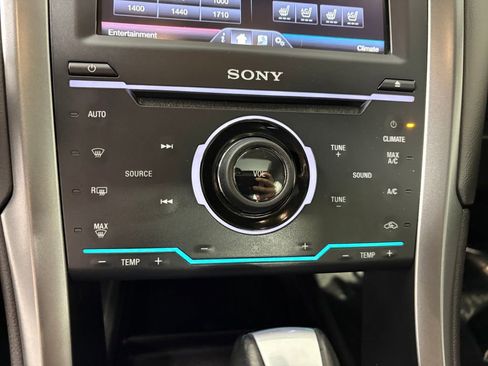 Used 2014 Ford Fusion Titanium FWD image 18