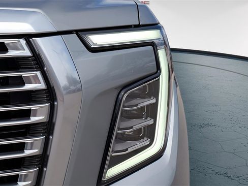 New 2026 GMC Yukon Denali image 3