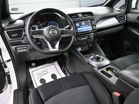 Used 2023 Nissan Leaf S image 10