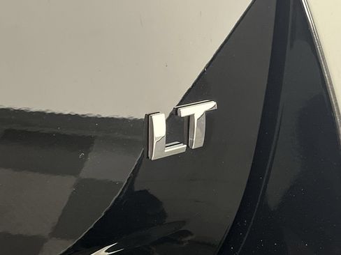 Used 2017 Chevrolet Equinox LT w/ Convenience Package FWD image 28