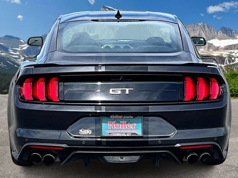 Used 2022 Ford Mustang GT RWD image 4