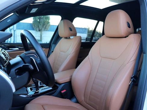 Used 2019 BMW X3 xDrive30i w/ Premium Package image 11