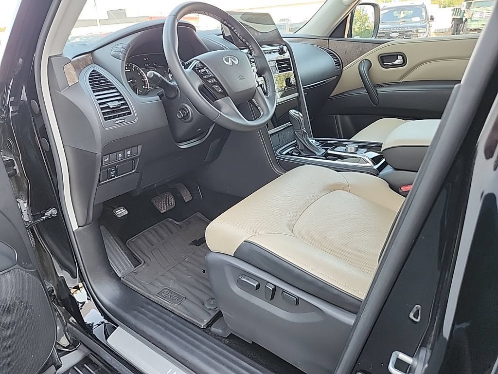Used 2023 INFINITI QX80 Premium Select w/ Cargo Package AWD/4WD image 32