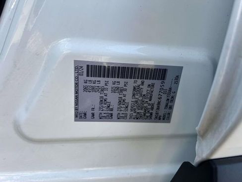 Used 2024 Nissan Rogue SV image 19